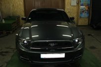 Защита дисков жидкой резиной в автомобиле Mustang