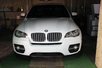 BMW X6. Глубокая очистка лакокрасочного покрытия автомобиля. Защита кузова